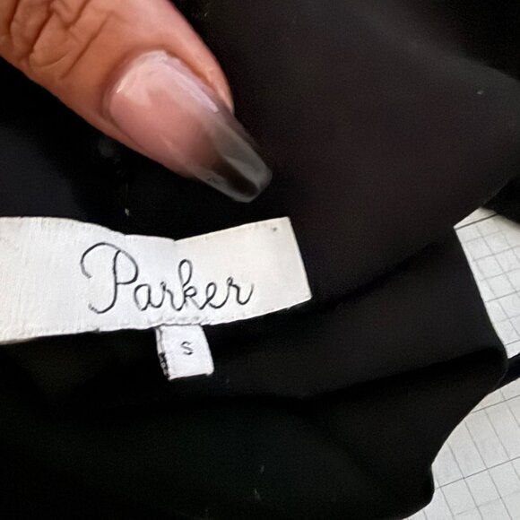 Parker Black V-Neck Tank Size S - Picture 6 of 6